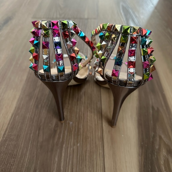 Gorgeous Multicolor studded heeled sandals - Picture 2 of 3